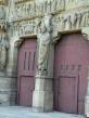   détail de façade scuptée de la cathédrale